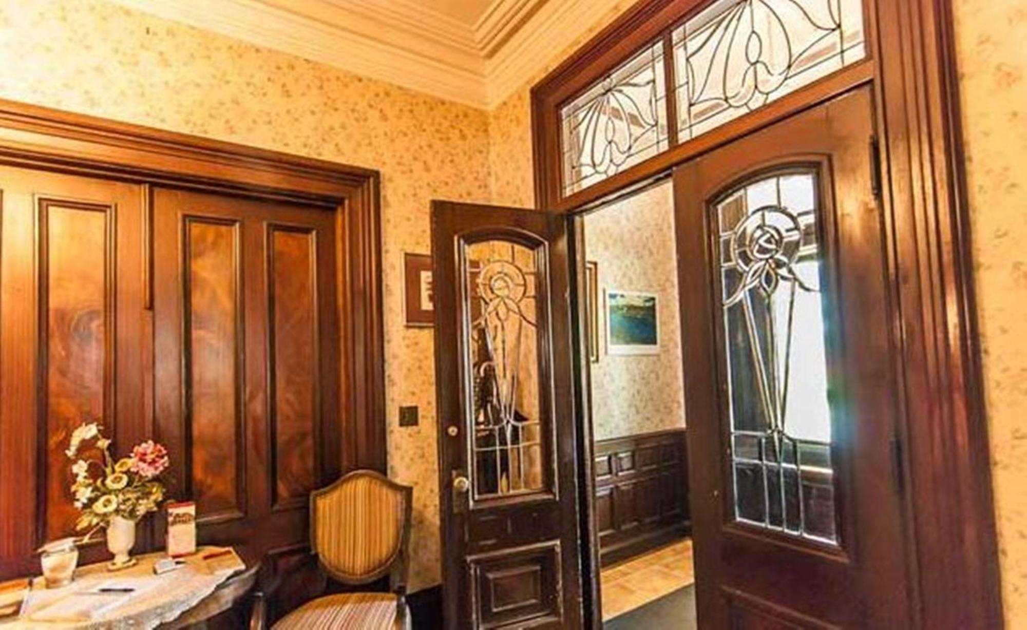 פרדריקטון Carriage House Inn מראה חיצוני תמונה