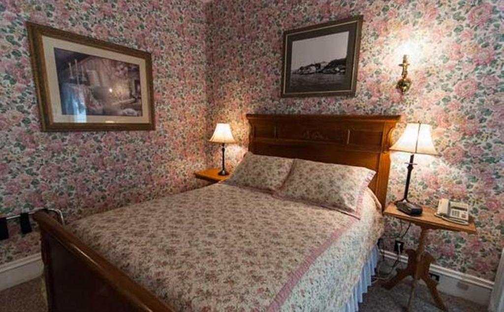 פרדריקטון Carriage House Inn חדר תמונה